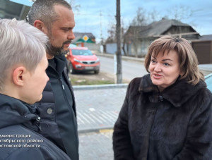Людмила Овчиева встретилась с родителями Никиты Крутько