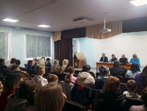 � ����� � 9 ������� ������������ ������ ����� ������� ������������