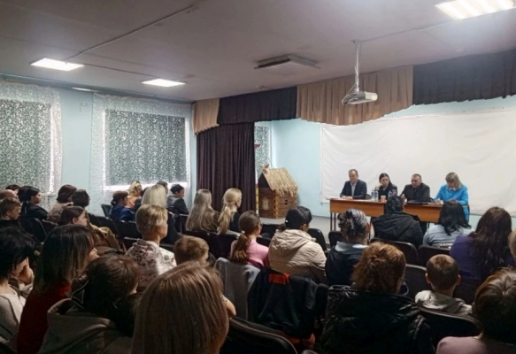 � ����� � 9 ������� ������������ ������ ����� ������� ������������